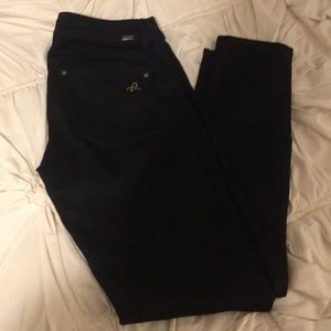 DL1961 black denim jeans